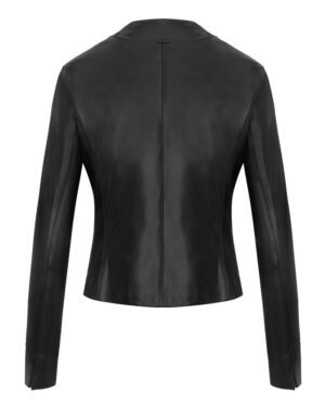 Kurtka skórzana damska w kolorze czarnym, z dopasowanym krojem i eleganckim kołnierzem