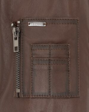 Pilotka skórzana z zamkiem błyskawicznym i kieszenią na piersi