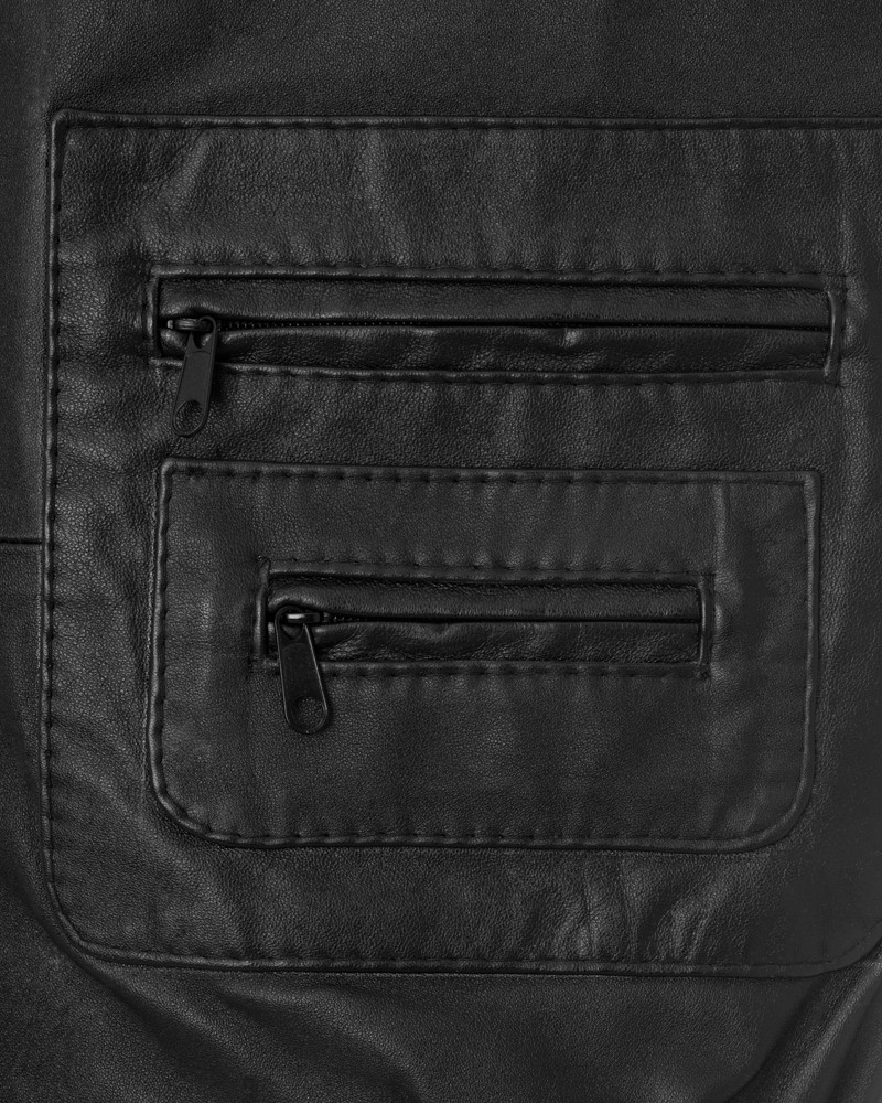 Czarna kamizelka skórzana męska z dwiema kieszeniami na zamek i subtelnymi przeszyciami
