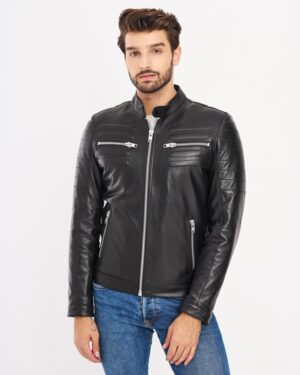 Męska kurtka skórzana w kolorze czarnym z zamkami, dopasowany krój, subtelne przeszycia na ramionach