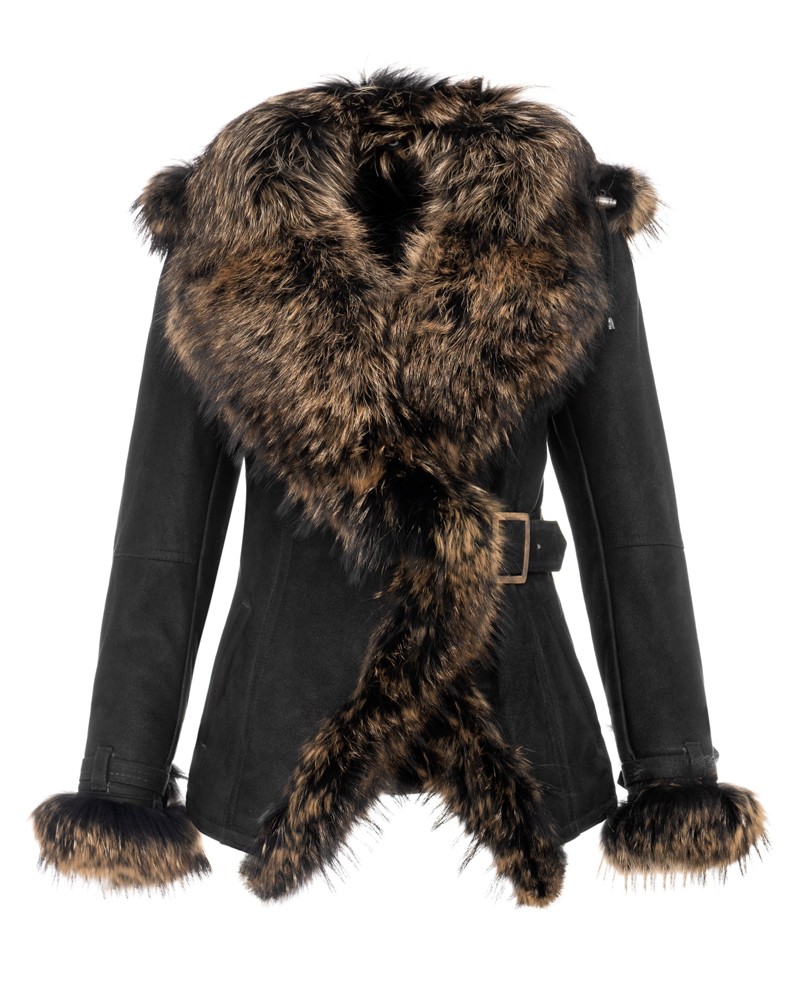 Czarny kożuch damski z futrzanym kołnierzem i mankietami, z paskiem w talii dla lepszego dopasowania