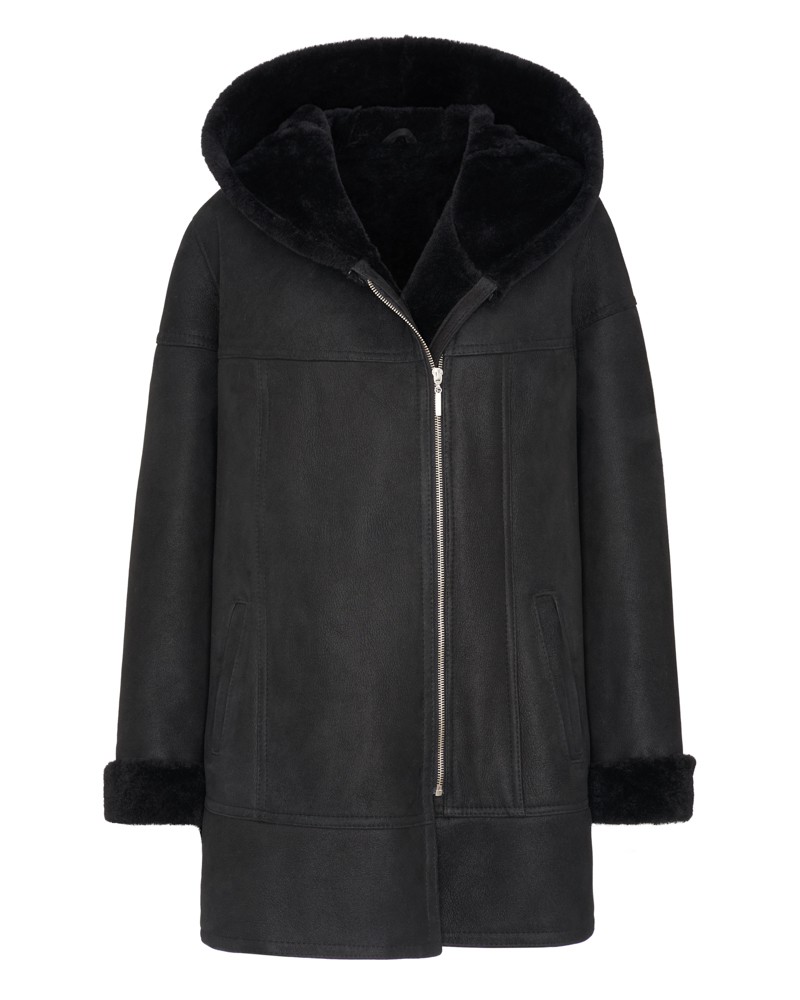 Kożuch damski w kolorze czarnym z kapturem, zapinany na zamek, z miękkim futrzanym wykończeniem na rękawach