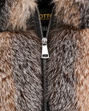 Futro naturalne z kapturem, w odcieniach brązu, z zamkiem błyskawicznym i puszystym wykończeniem