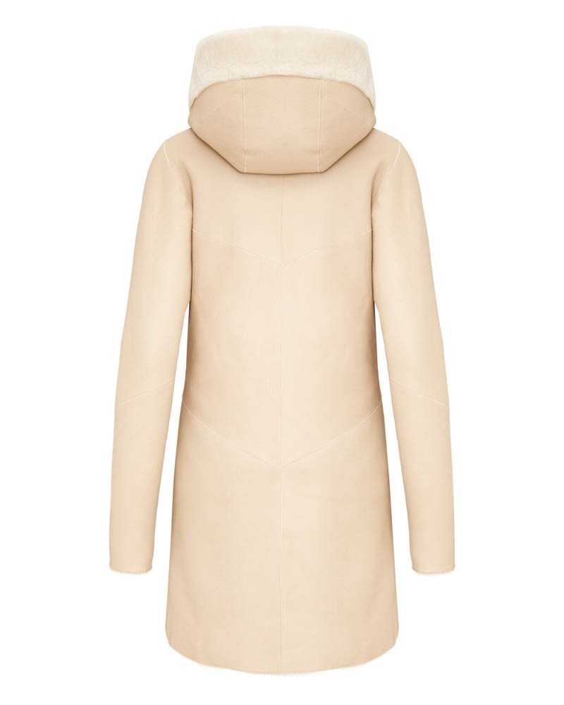 Kożuch damski w jasnym kolorze z kapturem i subtelnym wykończeniem na kołnierzu