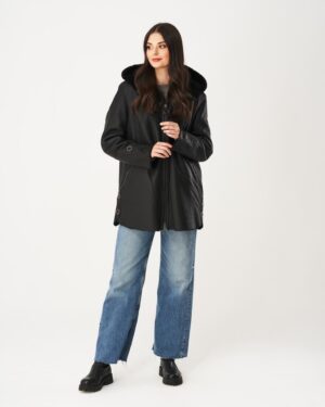 Kożuch damski czarny z kapturem, zapinana na zamek, z ozdobnymi guzikami po bokach