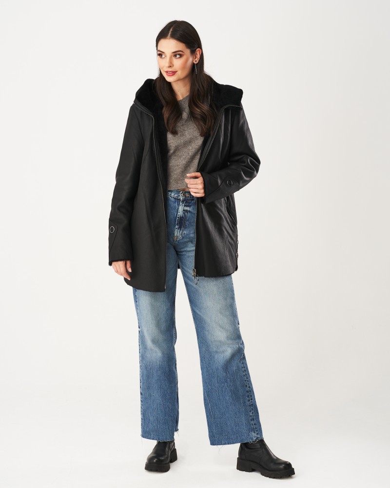 Kożuch damski z kapturem, zapinana na zamek, z kieszeniami i luźnym krojem