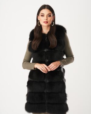 Kamizelka futrzana z naturalnego futra w kolorze czarnym, z długim włosiem i zapięciem na zamek