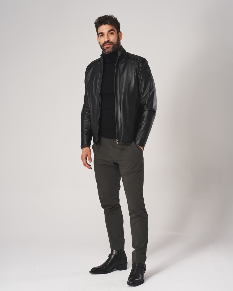 kurtka skórzana męska w kolorze czarnym, z zamkiem, w dopasowanym kroju i stójką