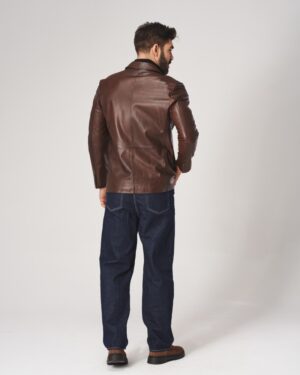 Marynarka skórzana z klasycznym kołnierzem, dopasowanym krojem i eleganckim wykończeniem