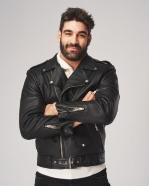 Ramoneska męska w kolorze czarnym z zamkami, paskiem w talii i klasycznym kołnierzem