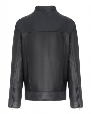 Kurtka skórzana męska w kolorze czarnym, z długim rękawem i ozdobnymi przeszyciami na bokach