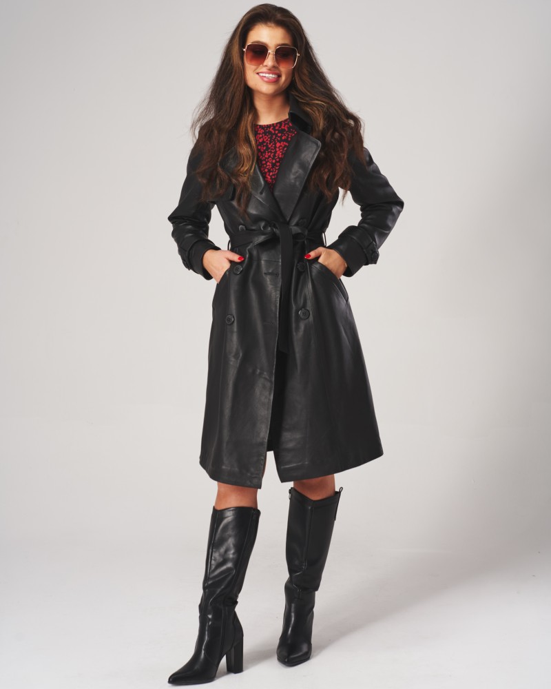 Płaszcz skórzany damski w kolorze czarnym, dwoma guzikami i szerokim kołnierzem, idealny na zimowe dni