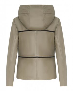 Kurtka skórzana damska w beżowym kolorze z kapturem i kontrastowymi detalami na plecach