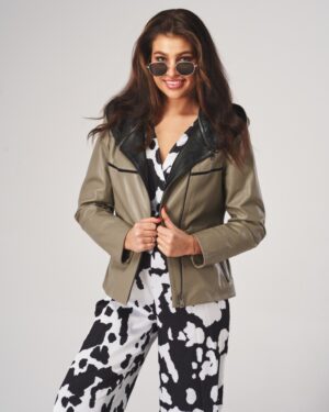 Kurtka skórzana damska w oliwkowym kolorze z czarnym kołnierzem i stylowymi zamkami na przodzie