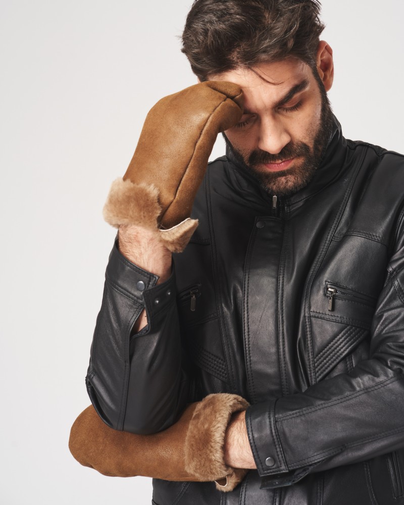 Brązowe rękawiczki skórzane męskie z matowym wykończeniem i dopasowaną linią