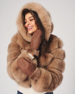 Rękawiczki skórzane damskie w kolorze camel z delikatnymi przeszyciami na wierzchu