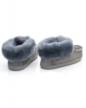 Kapcie damskie skórzane z futrem naturalnym, miękka cholewka z wysokim kołnierzem i elastyczną podeszwą