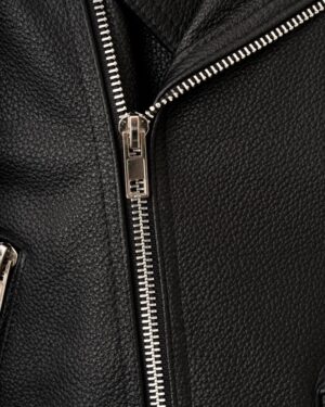 Ramoneska męska w kolorze czarnym z metalowym zamkiem i dopasowanym krojem