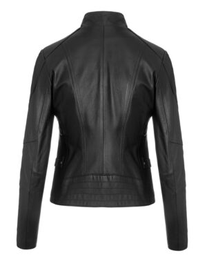 Kurtka skórzana damska w kolorze czarnym, dopasowany krój, z subtelnymi przeszyciami i paskiem w talii