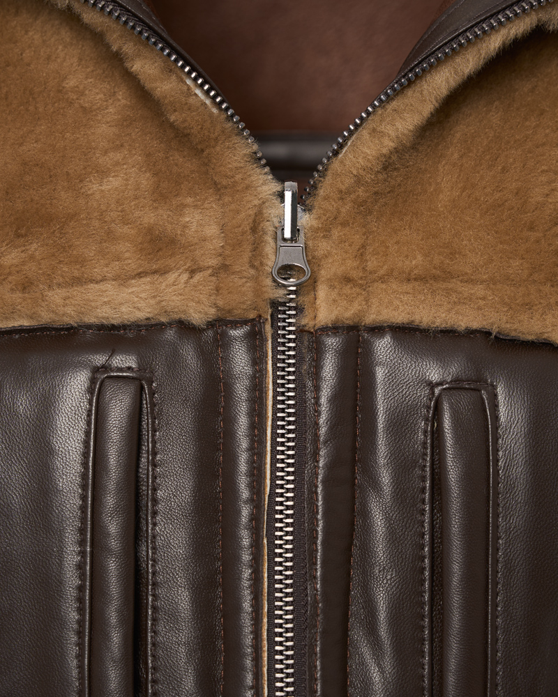 Brązowy kożuch męski dwustronny z naturalnej skóry i futrem