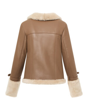Beżowy kożuch damski z naturalnej skóry z futrem i złotymi detalami