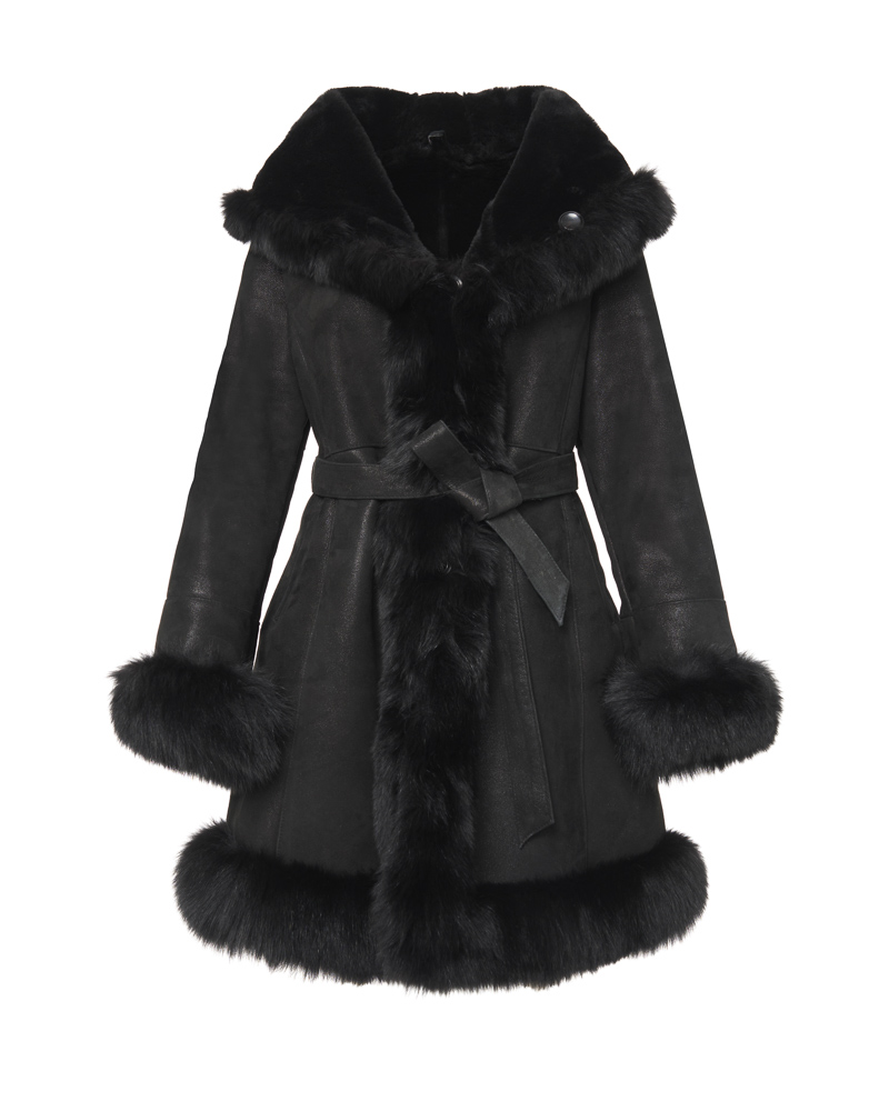 Czarny kożuch damski z futrem i paskiem – kożuszek naturalny