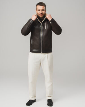 Brązowy kożuch męski z naturalnej skóry z jasnym futrem i zamkami