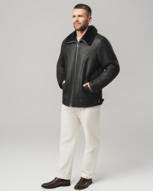 Czarny kożuch męski z naturalnej skóry z futrzanym kołnierzem