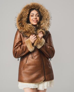 Brązowy kożuch damski z naturalnej skóry i futrem – kożuszek EMORIS