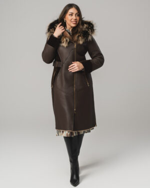 Brązowy kożuch damski z futrem i asymetrycznym zamkiem – kożuszek naturalny