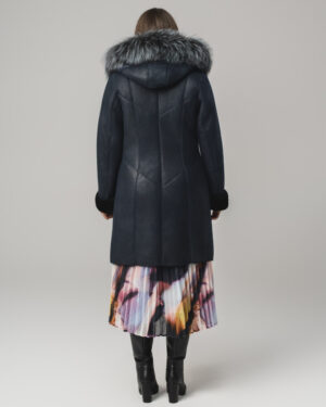 Granatowy kożuch damski z naturalnej skóry z futrzanym kapturem – kożuszek EMORIS