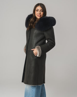 Damski kożuch naturalny z futrzanym kołnierzem – elegancki kożuch EMORIS