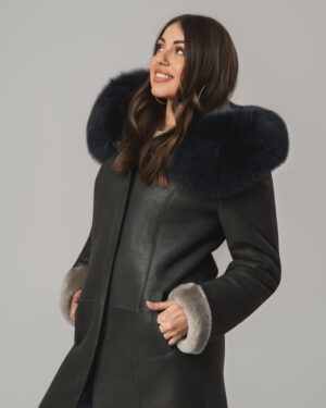 Damski kożuch naturalny z futrzanym kołnierzem – elegancki kożuch EMORIS